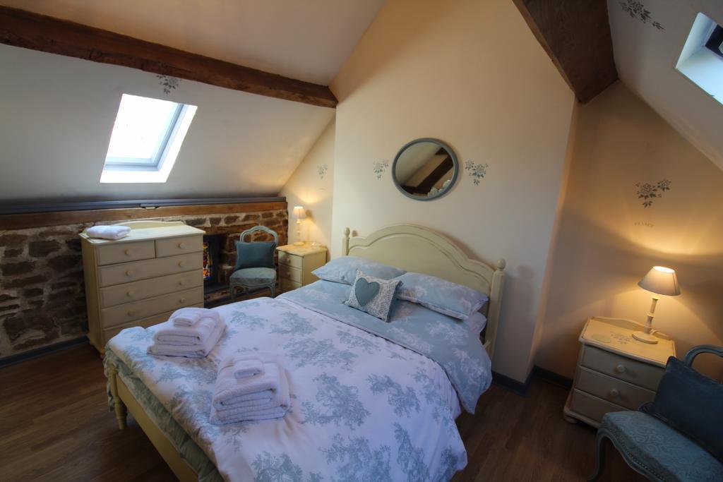 La Petite Jeusseliniere Villa Larchamp Kültér fotó