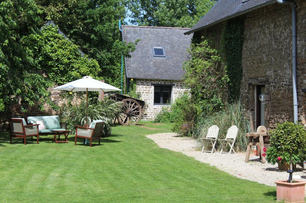 La Petite Jeusseliniere Villa Larchamp Kültér fotó